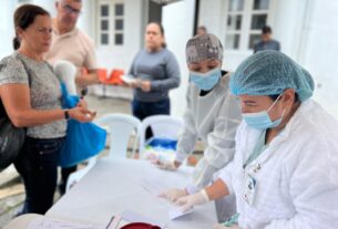 Vacunación Fiebre amarilla Neira