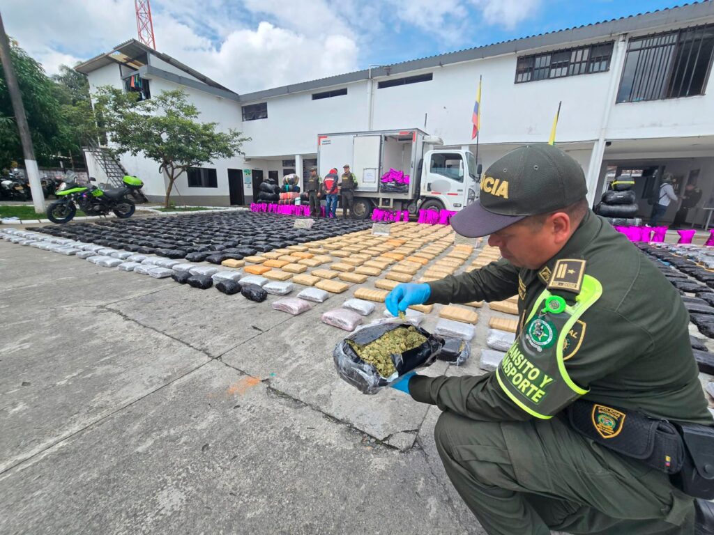 Más de tonelada y media de marihuana